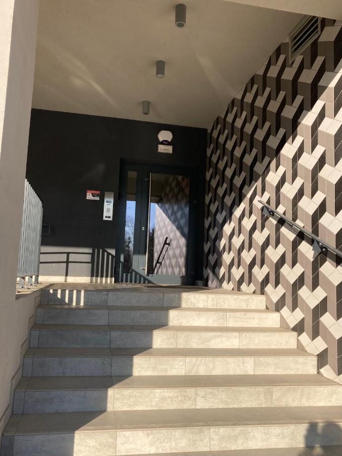 Apartament Na Grobli, Przy Kladce Zwierzynieckiej Wroclaw Luaran gambar