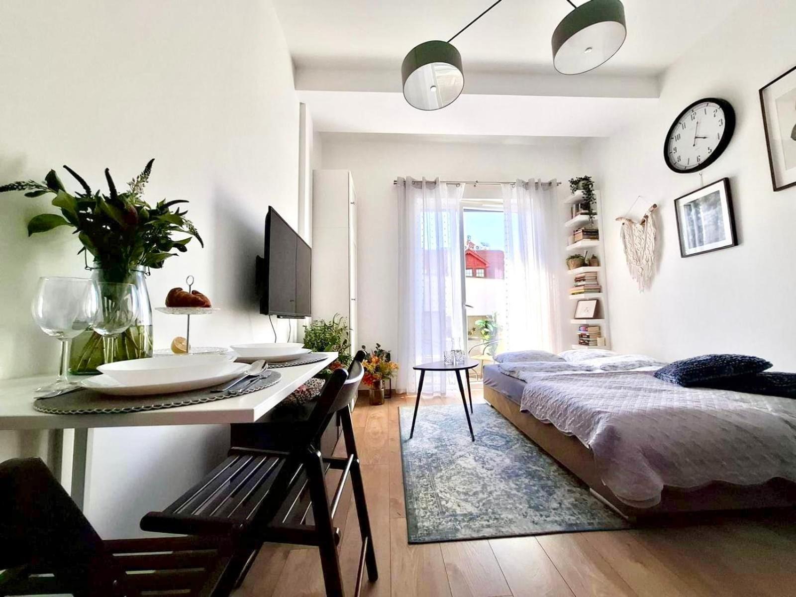 Apartament Na Grobli, Przy Kladce Zwierzynieckiej Wroclaw Luaran gambar